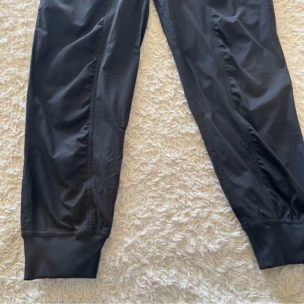 Lululemon Dance Studio Mid-rise Jogger Black Size 10 EUC - Picture 6 of 12